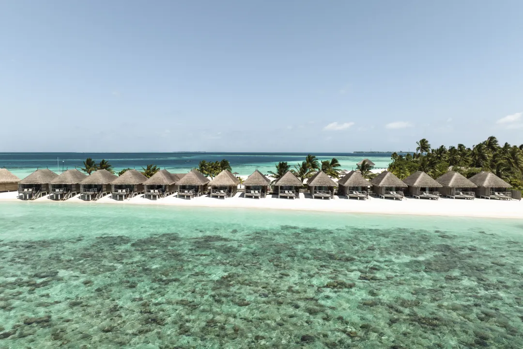 Constance Moofushi - Beach Villas