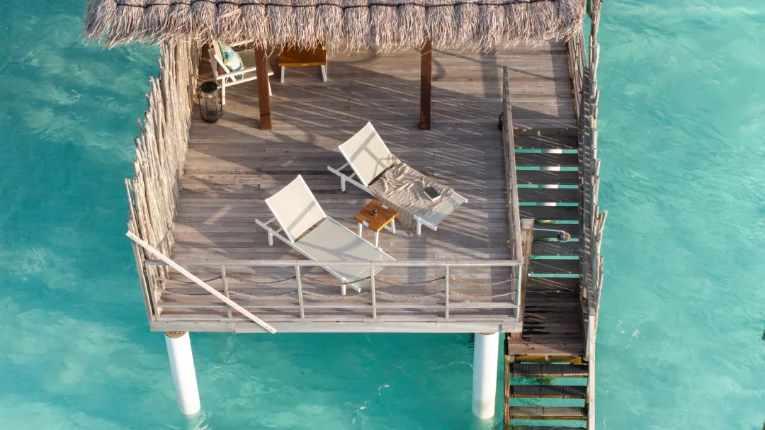 Constance Moofushi - Water Villa -Deck