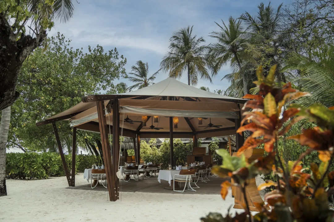 Constance Moofushi - Alizee Restaurant