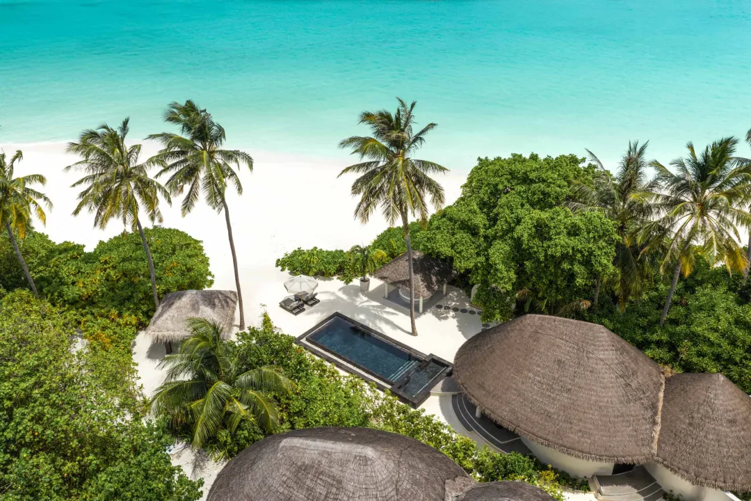 Sun Siyam Iru Fushi - Pool Aerial View