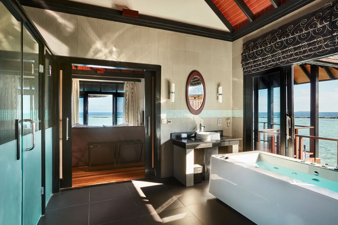 Aqua Retreat - Bathroom View