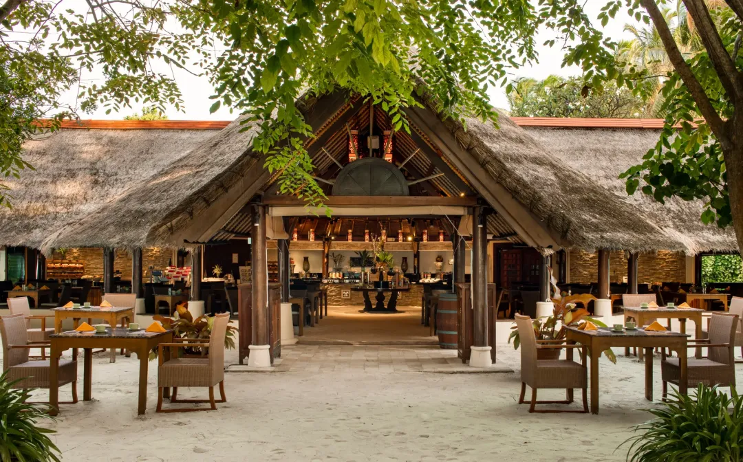 Banyan-Tree-Vabbinfaru-Saffron