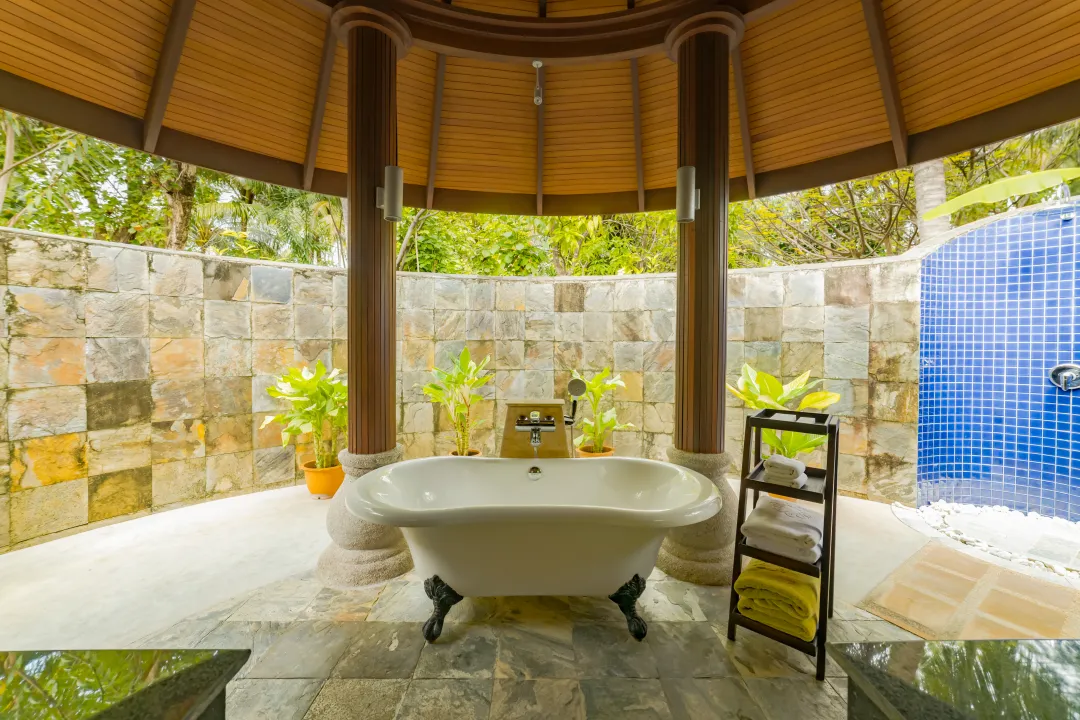 Two Bedroom Beach Suite - Bathroom