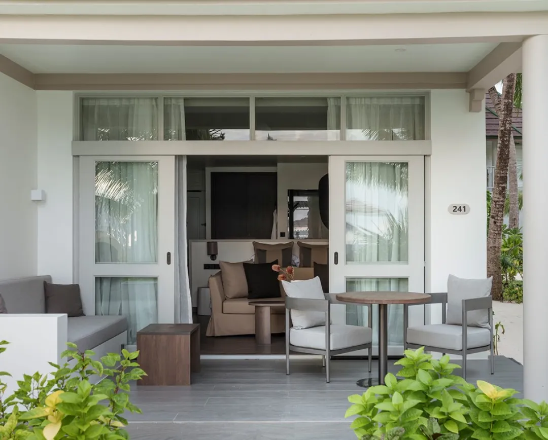 Sun Siyam Olhuveli - Sunset Beach Pavilion - Terrace