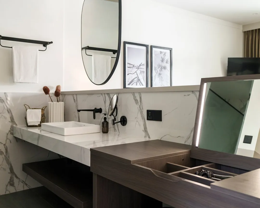 Sun Siyam Olhuveli - Sunset Beach Pavilion - Bathroom