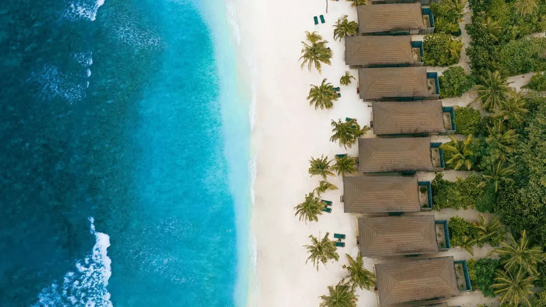 Kuredu-Island-Resort-_-Spa-Villas