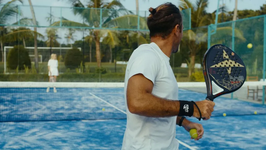 Kuredu-Island-Resort-_-Spa-Tennis