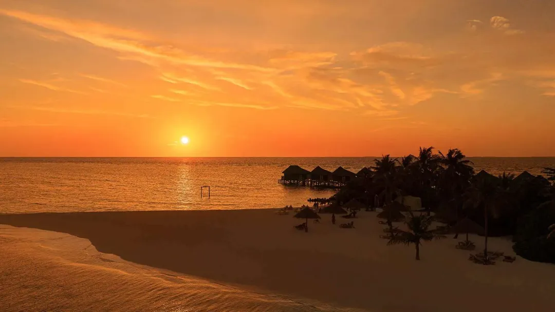 Kuredu-Island-Resort-_-Spa-Aerial-View-Island-at-Sunset
