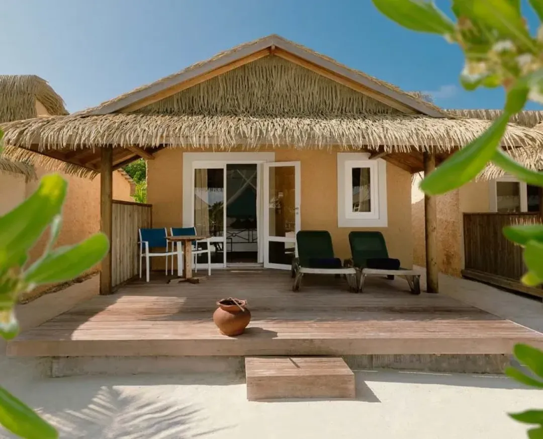 Kuredu-Resort-Garden-Bungalow-Exterior