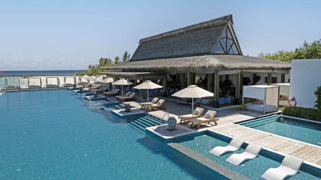 Grand Park Kodhipparu - Breeze - Pool