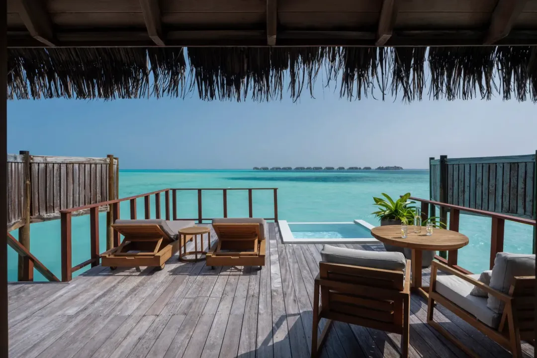 Sunrise Water Villa - Pool with Sea View