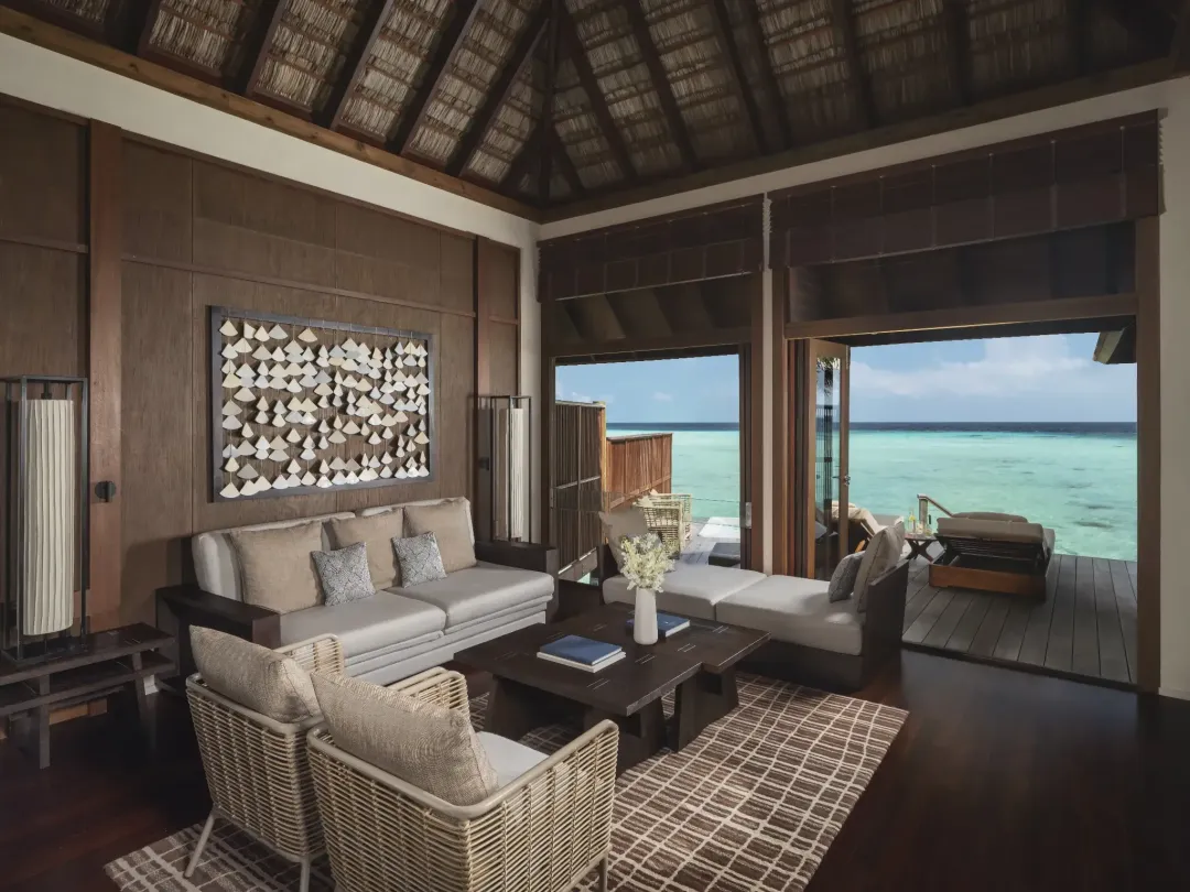 Grand Water Villa - Living Room
