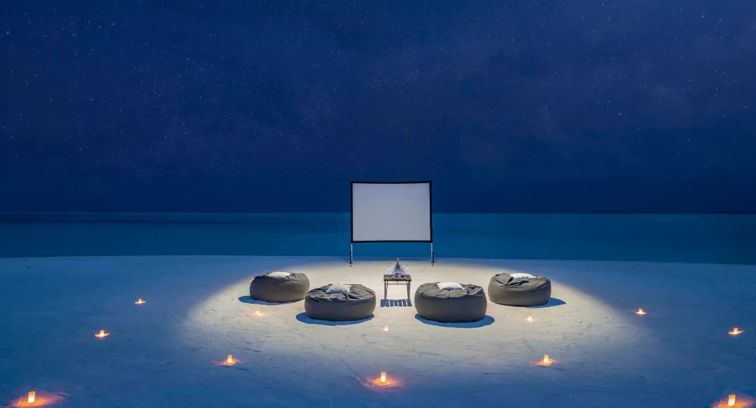 Niyama Private Island - Movie Under The Star