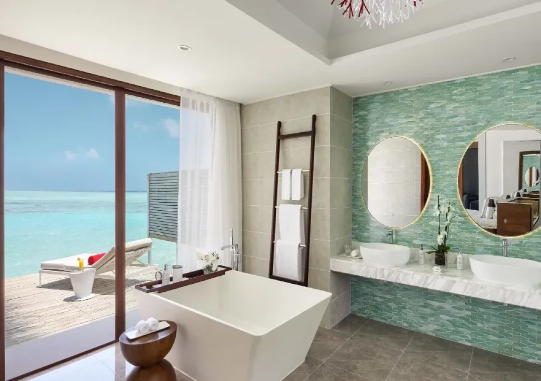 Deluxe Over Water Pool Villa - Bathroom