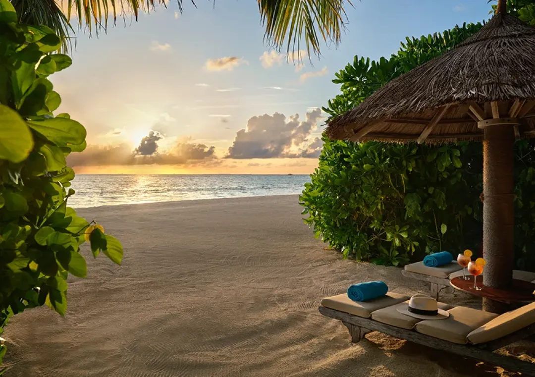 Sunset Beach Pool Villa -Beach Lounge