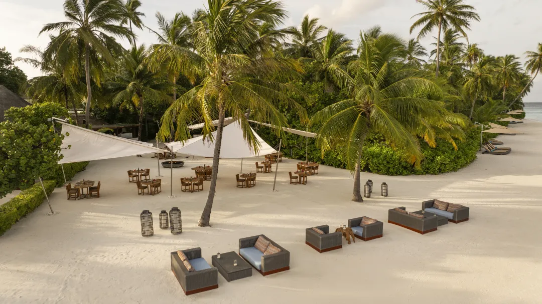 Constance Halaveli - Kaika Bar