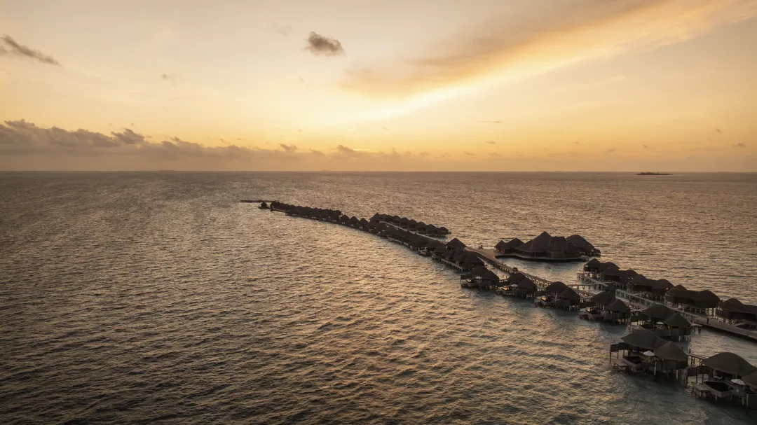 Constance Halaveli -Villa Aerial View