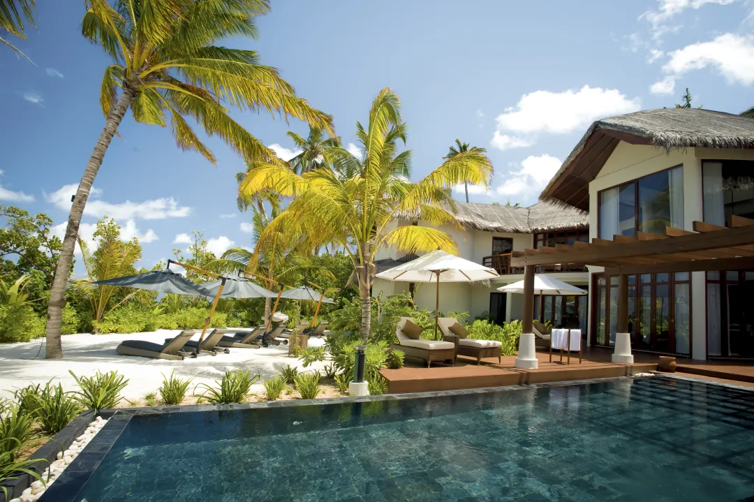 Presidential Villa - Pool Lounge