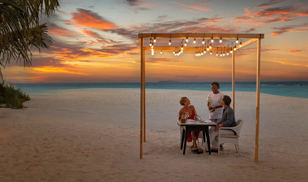 NH Collection Maldives Havodda Resort - Beach Dinner