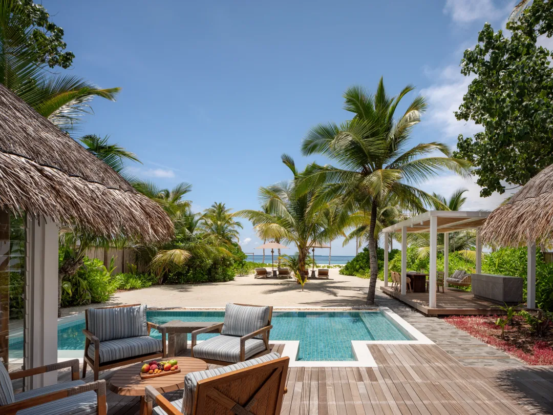 Six Senses Kanuhura - Villa Terrace Lounge with Pool