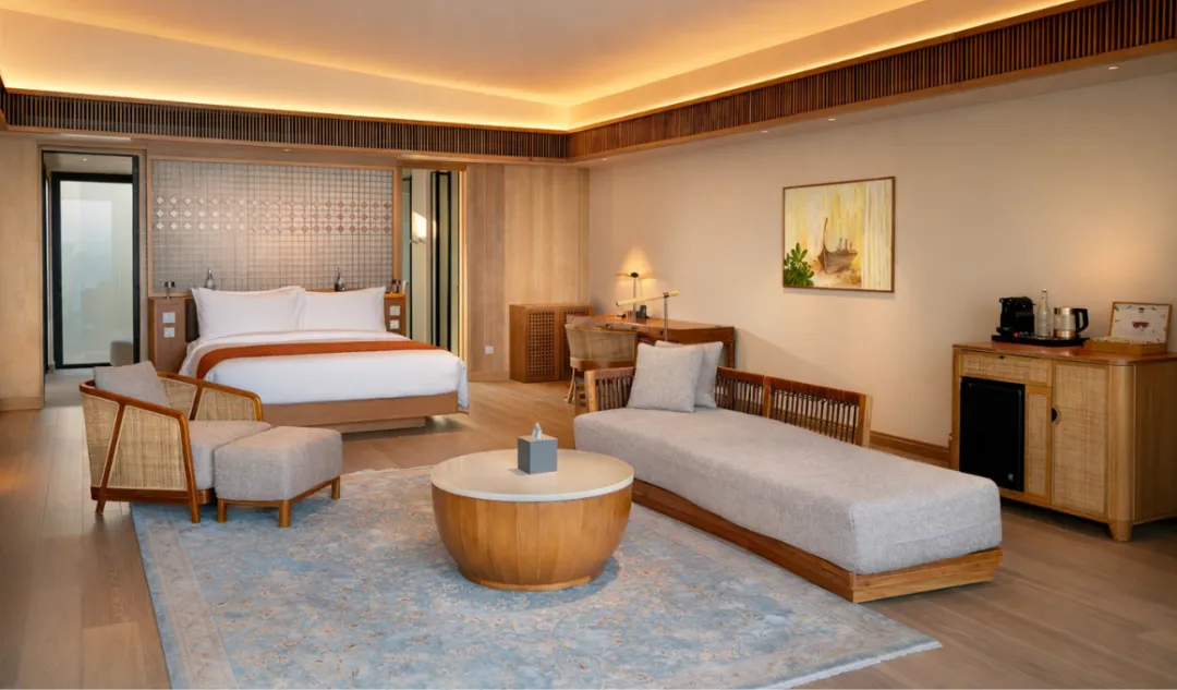 Kuda Vilingilli - Sunrise Beach Villa with Private Pool -  King Bed
