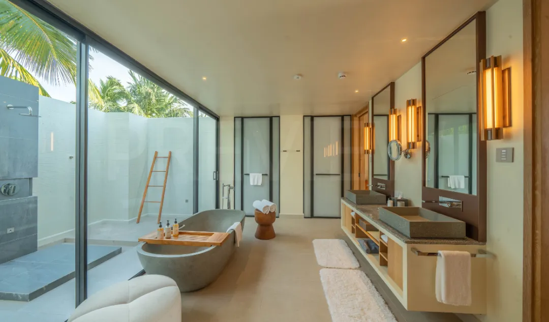 Kuda Vilingilli - Sunrise Beach Villa with Private Pool -  Bathroom