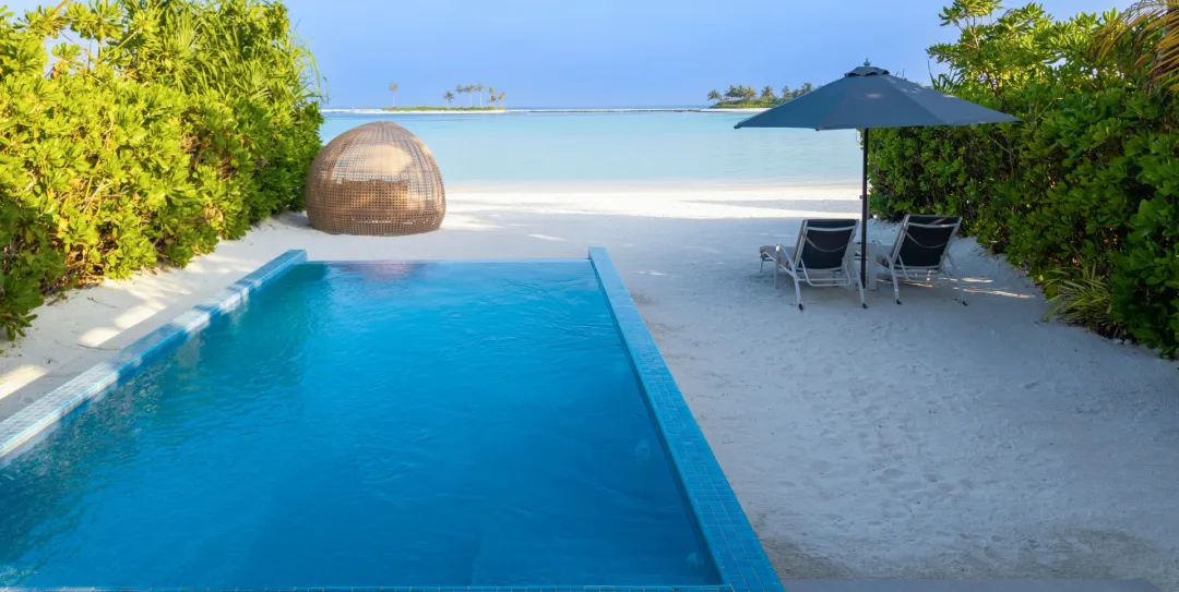 Kuda Vilingilli - Sunrise Beach Villa with Private Pool - Private patio