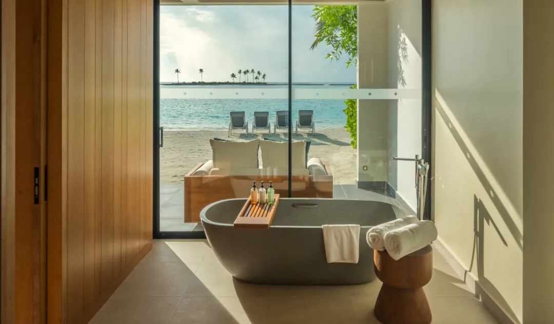 Kuda Vilingilli - Two Bedroom Beach Villa with Pool - Bathroom