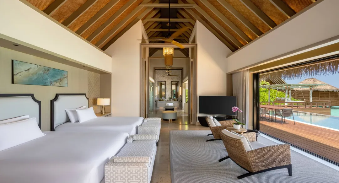 Reef Villa with Pool - Two Queen Bed With View
