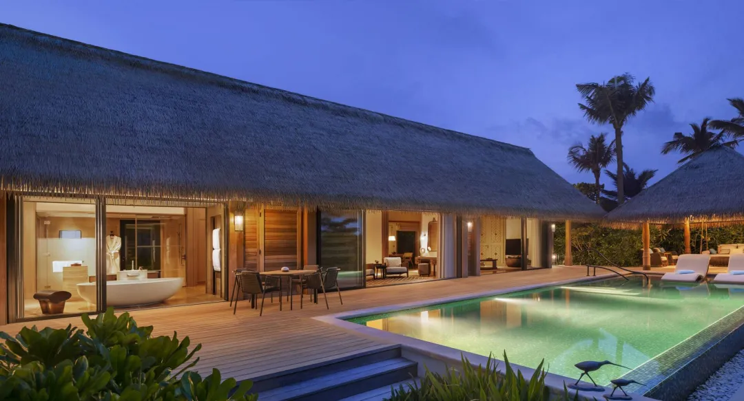 Grand Beach Villa With Pool -Villa Over View
