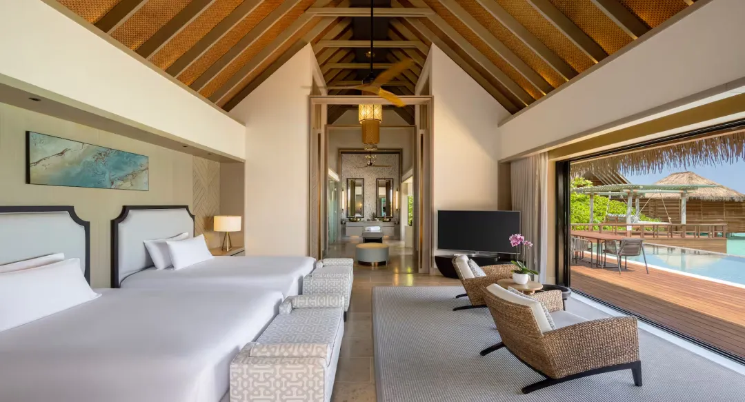 Grand Reef Villa with Pool - Two Queen Bed