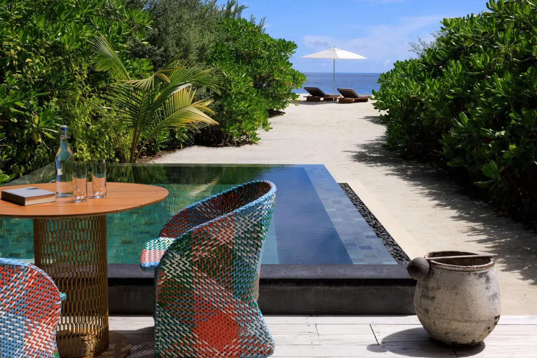 Beach Pool Villa -Terrace Pool Lounge
