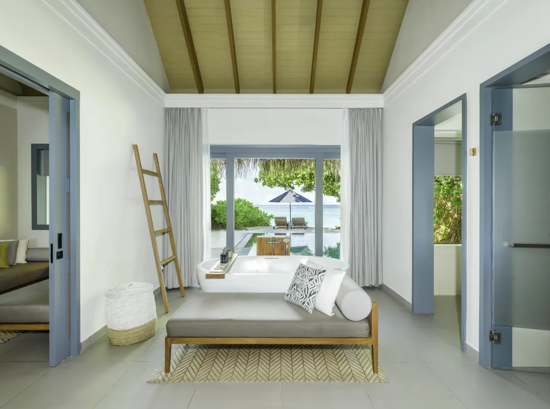 Vakkaru Maldives - Beach Pool Villa - Bathroom