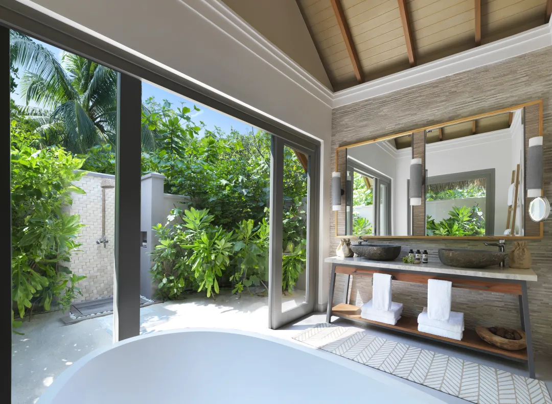 Vakkaru Maldives - Beach Villa with Plunge Pool Outdoor Shower and Bathroom
