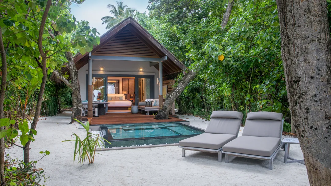 Vakkaru Maldives - Beach Villa with Plunge Pool
