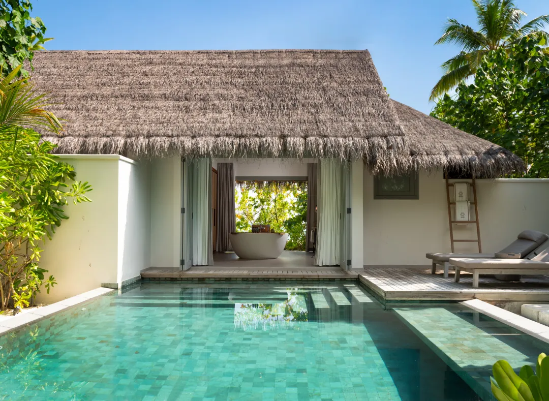 Vakkaru Maldives - One Bedroom Beach Pool Residence - Private Rear Pool