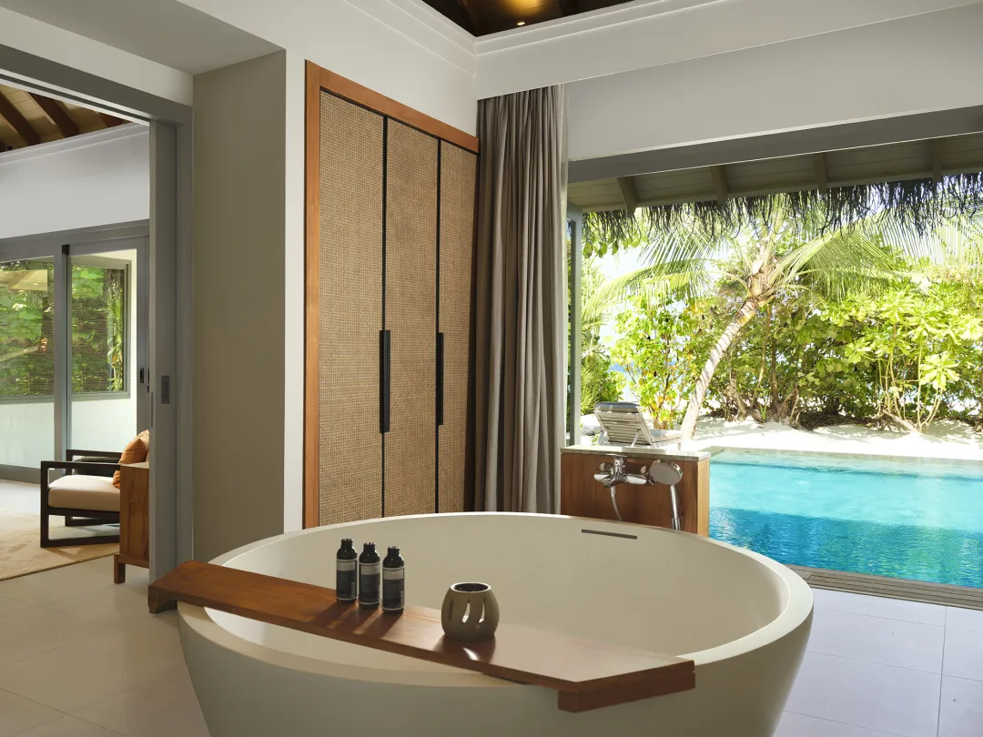 Vakkaru Maldives - One Bedroom Deluxe Beach Pool Residence - Bathroom