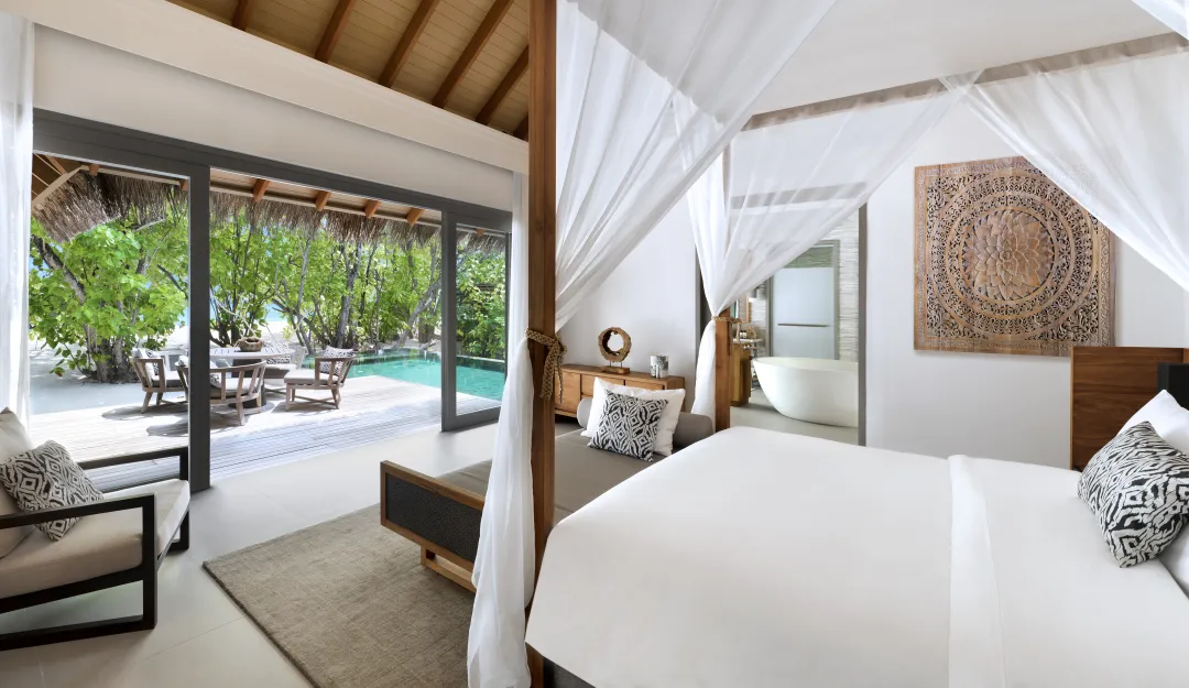 Vakkaru Maldives - One Bedroom Deluxe Beach Pool Residence - Bedroom (1)