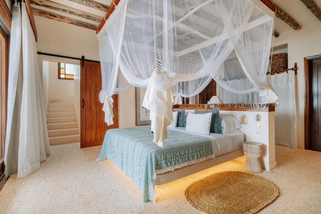 Matemwe-Attitude-Beachfront-Villa-King-Bed