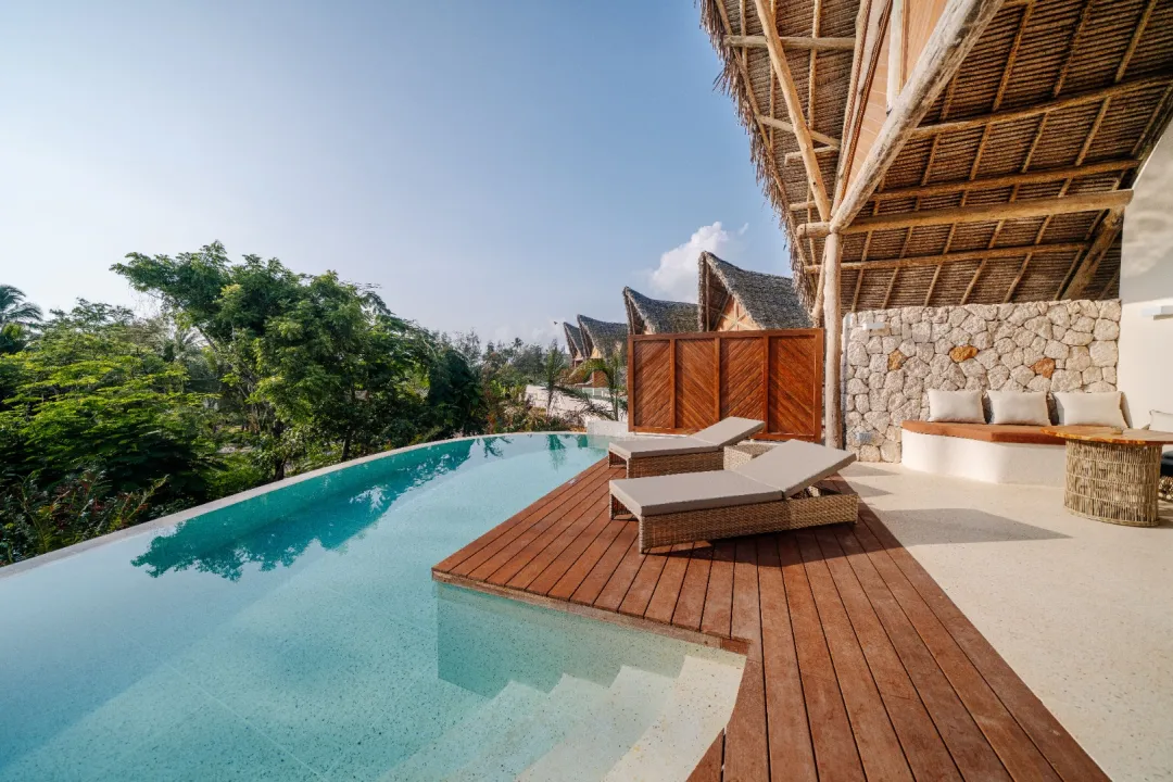 Matemwe-Attitude-Swim-up-Villa-Pool