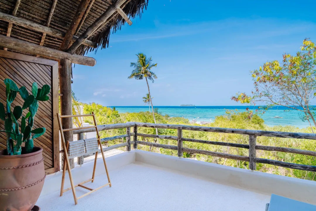 Matemwe-Attitude-Beachfront-Villa-Beach-View