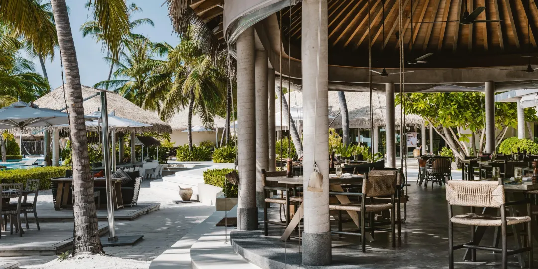 InterContinental-Maldives-Cafe-Umi