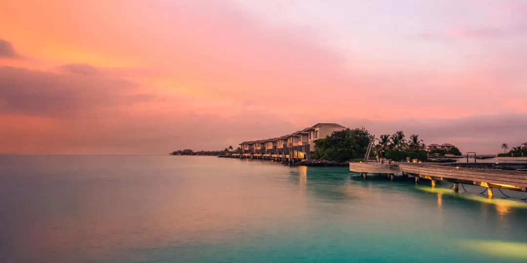 InterContinental-Maldives-Water-Pool-Villa-Cascade