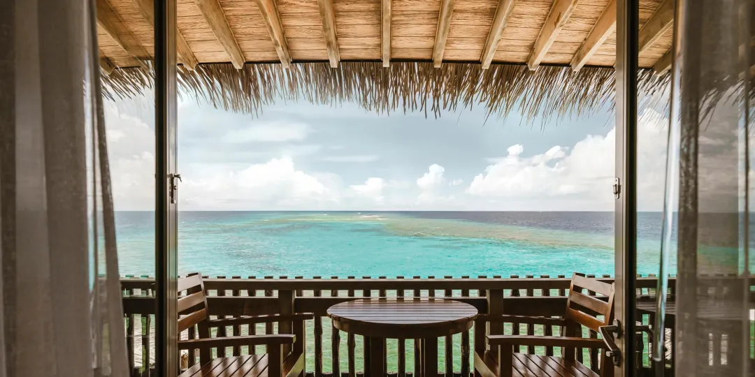 InterContinental-Maldives-Ocean-View-Balcony