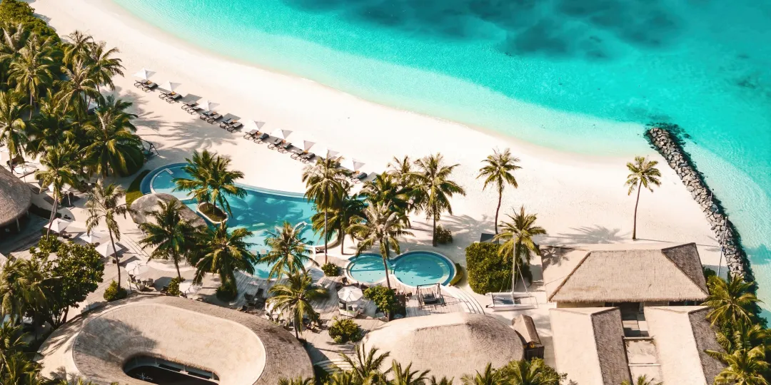 InterContinental-Maldives-Beach