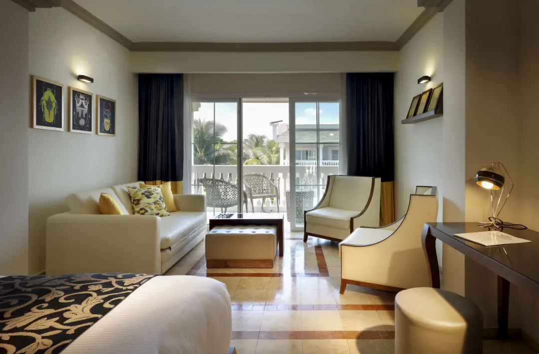 Junior Suite - Seating Aeria