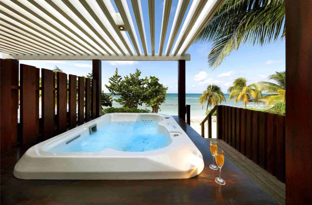 Ambassador Suite Ocean View - jacuzzi