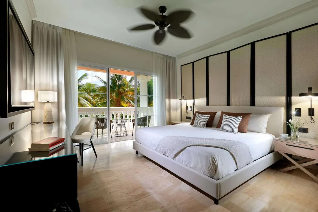 Suite - Bedroom