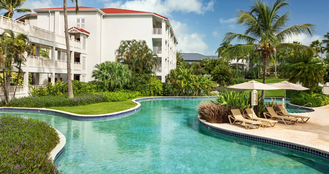Sandals Grande St. Lucian - Pool Lounge