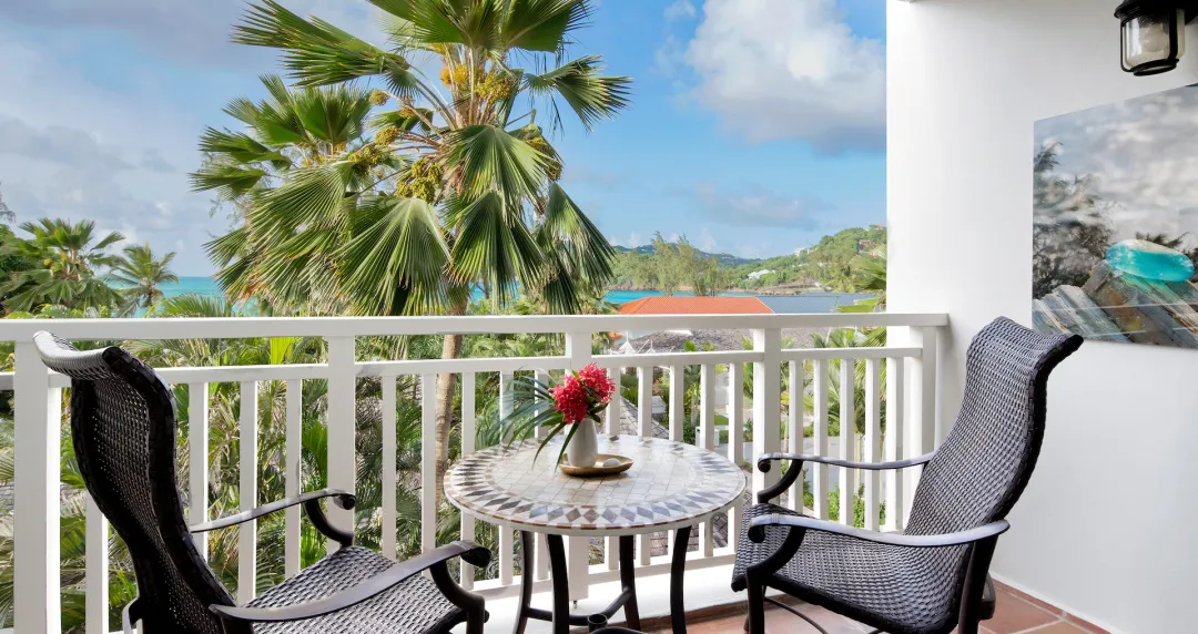 Caribbean Deluxe - Balcony Lounge